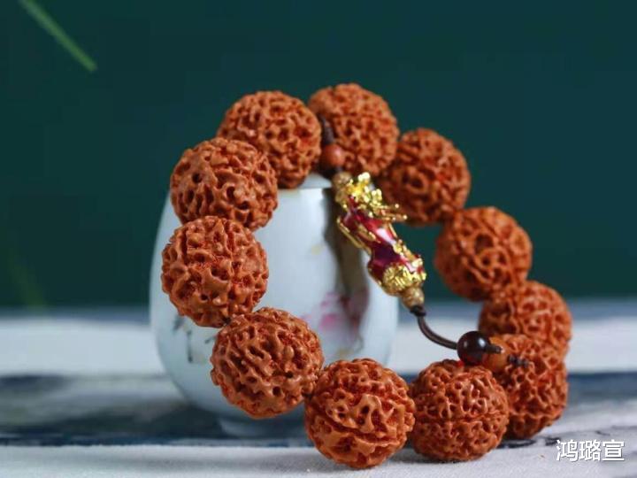 文玩|“露脸和现眼就再一念间”这些一眼就“尴尬”的文玩还是少接触!