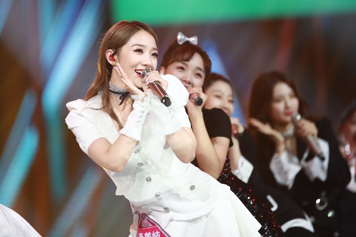 樱语沐小屋 集资应援一天230万,饭圈产业如此成熟,韩圈更疯狂