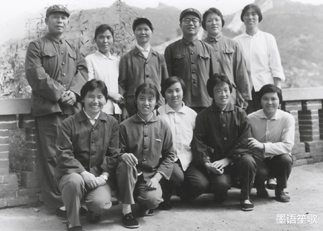 历史揭秘|七十年代,女知青吴献忠拒绝清华北大,只为扎根农村,现状如何?