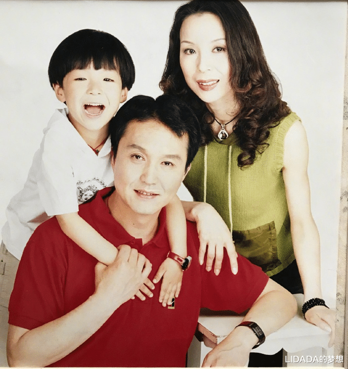 岳秀清|著名演员岳秀清：嫁吴刚30年生一明星儿子，把他宠成小公主