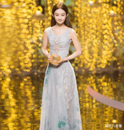 迪丽热巴|赵丽颖：我助理是演员，迪丽热巴：我助理是护士，杨紫：都让一让