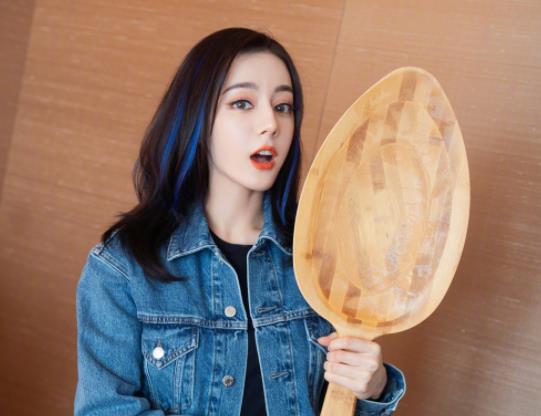 战王|媒体推选热搜TOP4，嘉行上榜2位，肖战王一博“同框”，评语真实