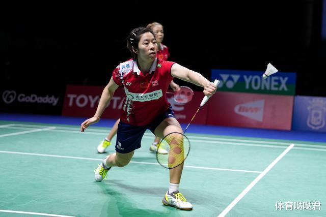 陈清晨|国羽女双气势如虹！头号种子2-0横扫日本组合，晋级决赛冲击冠军