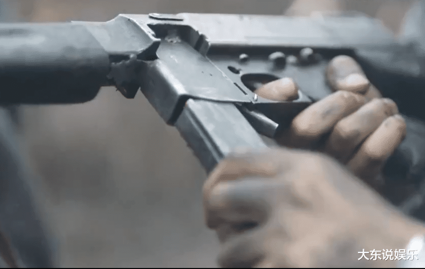 李云龙|亮剑：李云龙用过步枪用过大刀，可亮剑3中的武器，他见都没见过