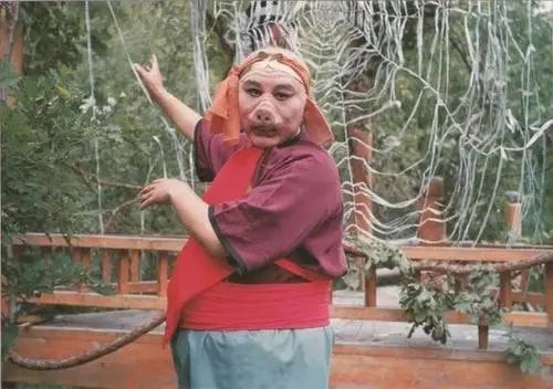 马德华|“猪八戒”马德华：娶了“嫦娥”人生逆袭，如今76岁一家和睦