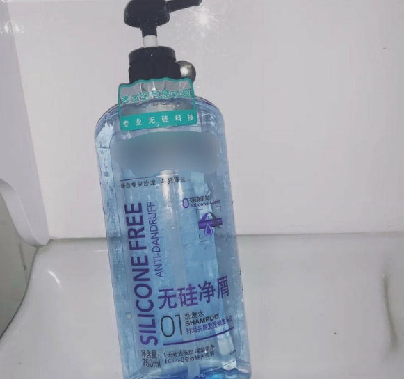 |深扒网购智商税！3款被列入“黑名单”的孕妇洗发水，费钱还脱发