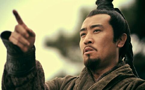 恩人|三国时期一阴狠武将，看似忠义背地却专杀恩人，今却被后世祭拜？