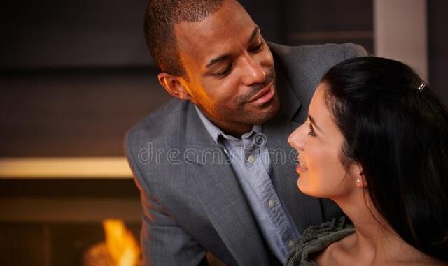 徐丰溪|女友与黑人同居过，男友知道后提出分手，黑人：我们就如此不堪？