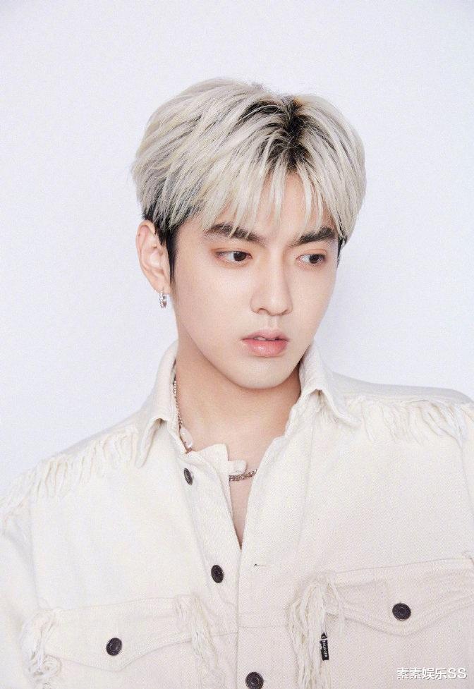 吴亦凡|吴亦凡被关押生活细节曝光：7点起床进监视仓，全天强制学习劳动