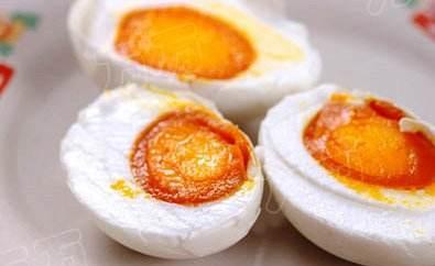 墨羽青春穿搭札记|咸鸭蛋吃了对身体有什么好处？