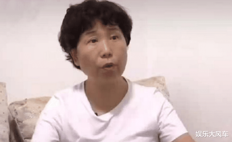 许敏|杜妈透露郭威儿子有“隐疾”，杜粉嘲讽田静花钱治瘸子，欺人太甚