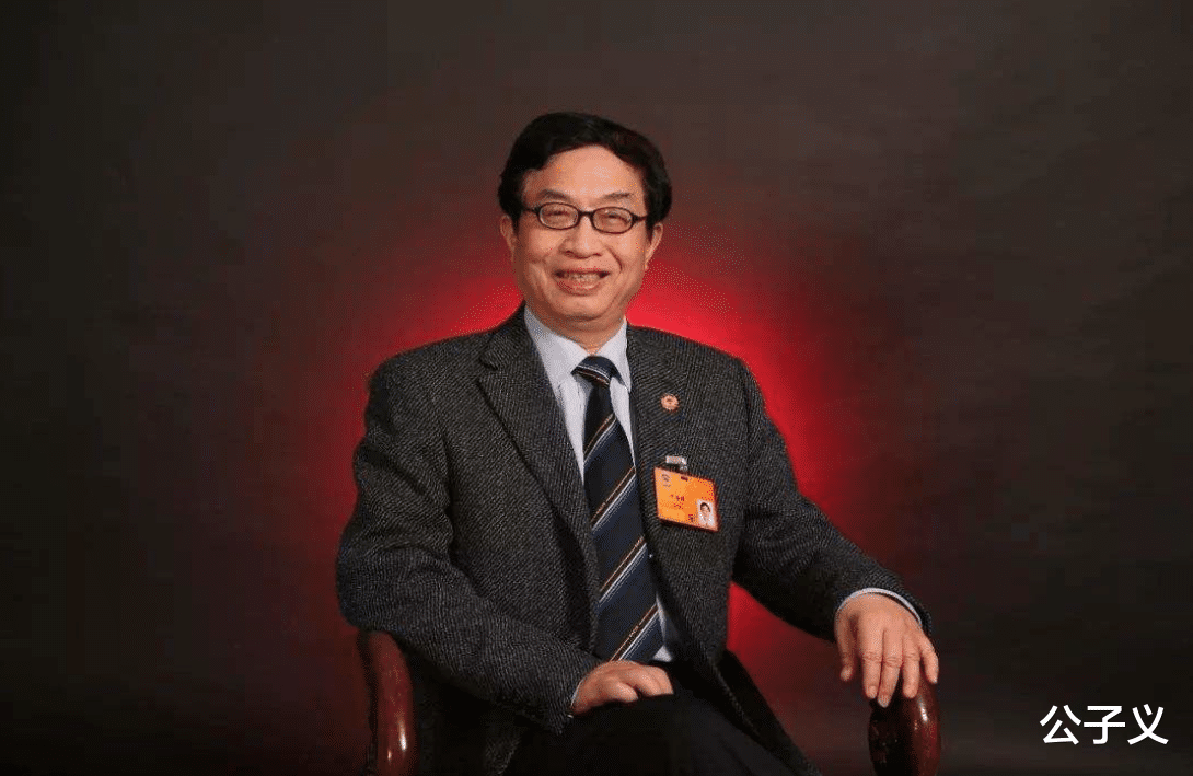 中国飞天的“铿锵玫瑰”,80后学霸不当老师,却选择成为女航天员