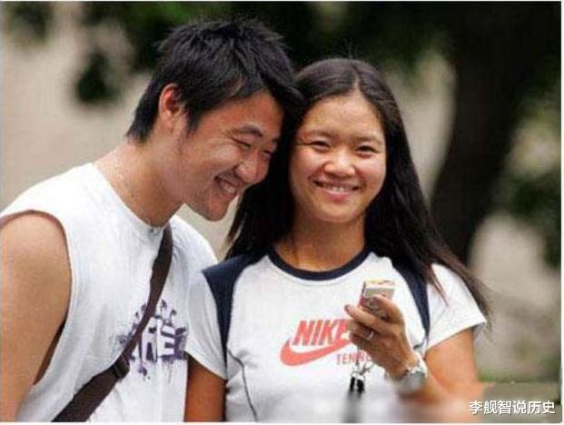 胡歌|38岁胡歌“情定”世界冠军，引发网友讨论，她才是真正的人生赢家