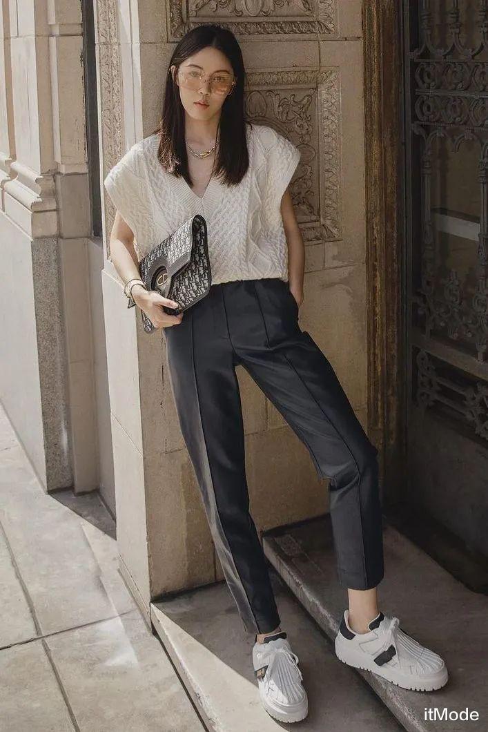 itMode|九分裤+平底鞋，才是早秋最潮搭配！