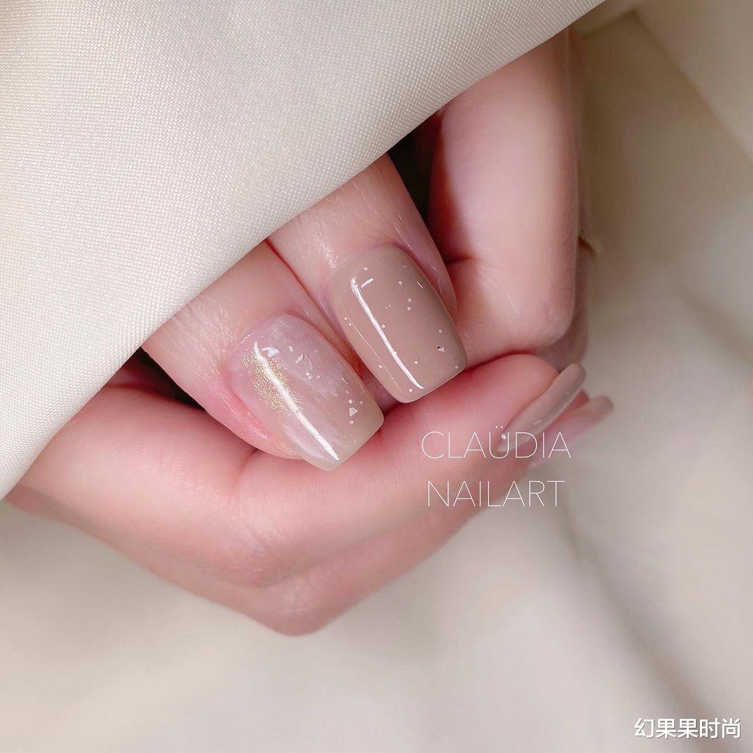 幻果果时尚|指甲也要清凉一下！2021「夏日美甲」图鉴，显白温柔款式都在这！