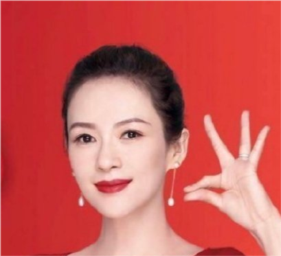 时尚风行派|吴亦凡再无顶流待遇!章子怡接替代言变绝美女主,穿中国红裙美爆