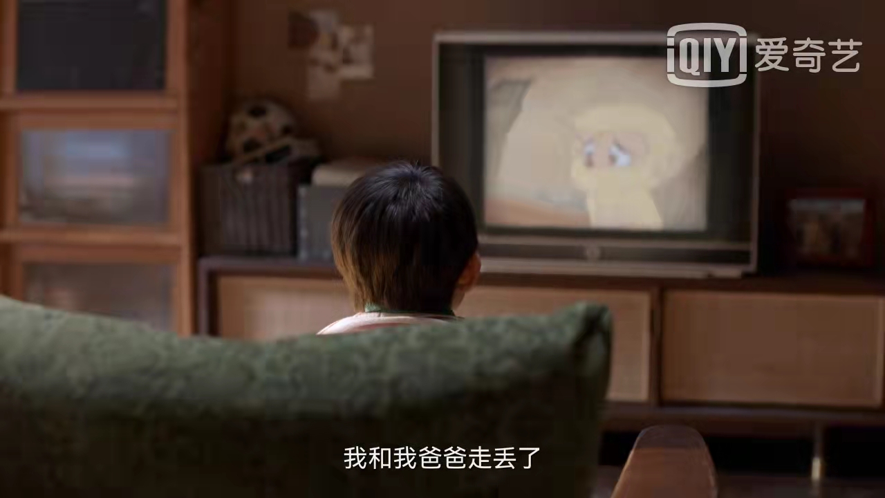 扫黑风暴|《谁是凶手》开播，悬疑感、细节出彩，有望成迷雾剧场“强心针”