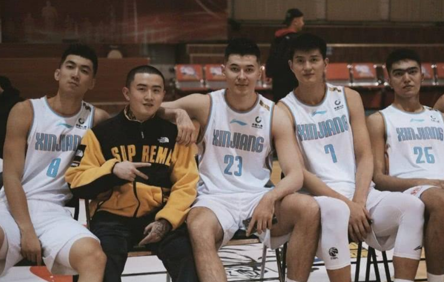 株洲 胡编乱造？网传辽宁男篮要交易赵继伟！球迷：喝了多少酒？