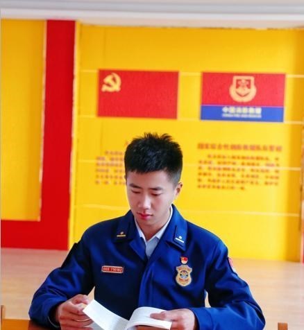 白的漫 今天,我们拍下了鹿邑消防队,不为人知的另一面!