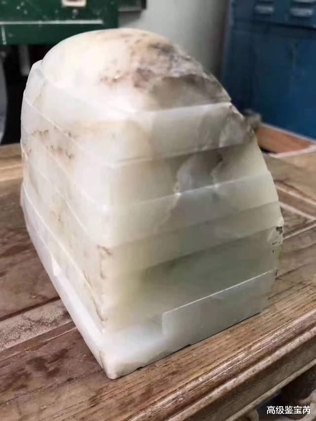 |和田玉来之不易的腕间雅物