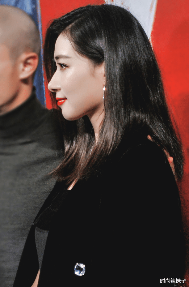 万茜|还不懂万茜为何不留长发，当她往日长发照公开后：我秒懂了