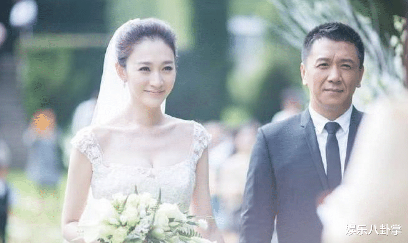 梅婷|梅婷养他6年，李小冉为他堕胎2次，他却转身娶了小15岁的娇妻