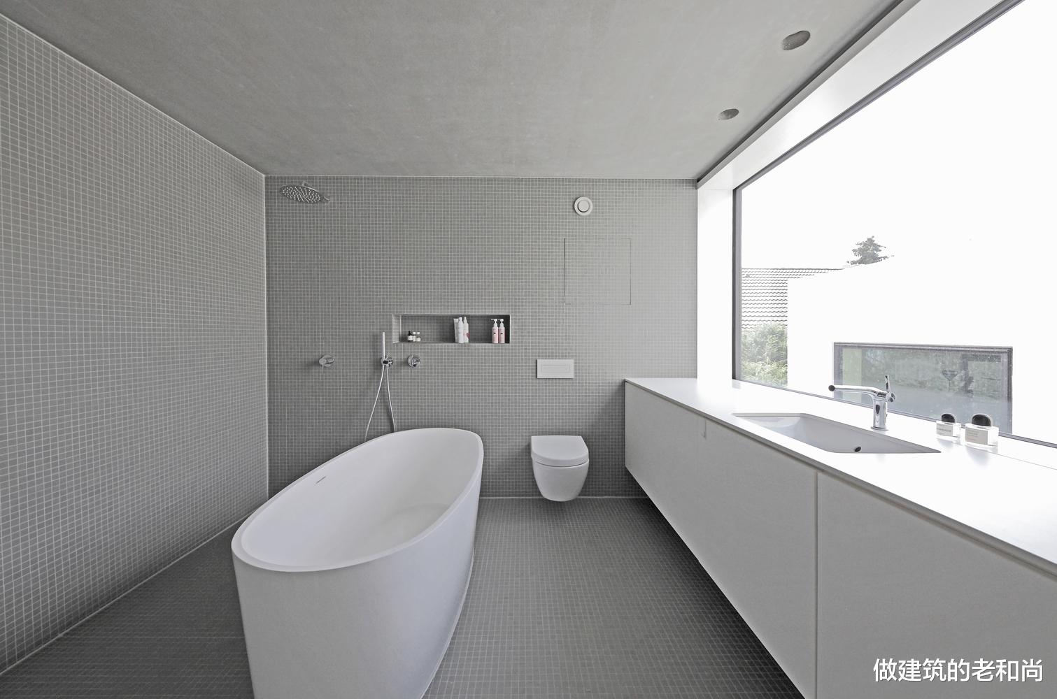 三个相同的正方形组成的住宅:用简单的技法创造面向大自然的空间