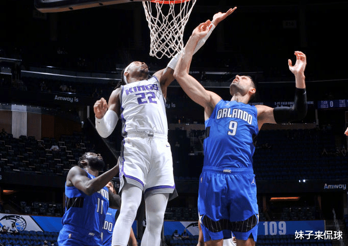 湖人队|三年了！看看东契奇和杨，球队摆烂都不培养你，现被湖人等队哄抢