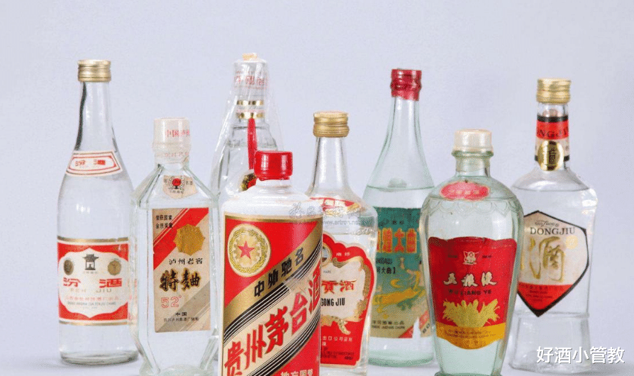 五粮液 买白酒时，3种60元左右的“宴请用酒”别错过，口感不输茅台五粮液