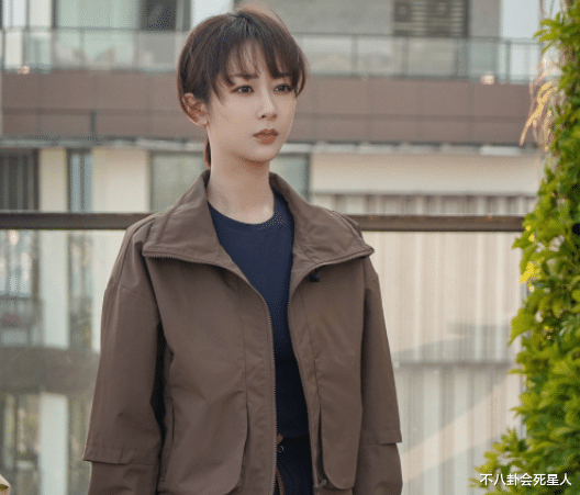 赵丽颖|2021明星辟谣跑断腿！博主火速致歉张艺兴，赵丽颖被一语成谶