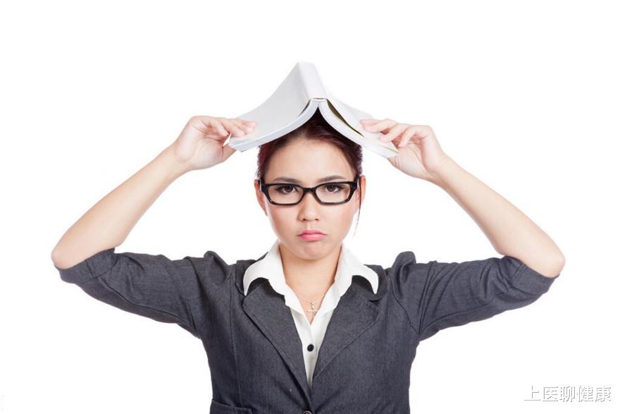 上医聊健康 28岁女白领,突然得大肠癌!身体出现这3种信号,是大肠癌来袭