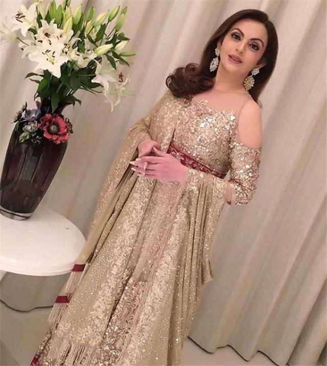 护肤品 56岁印度首富夫人,保养得像20多岁小姑娘:护肤方法真的很简单