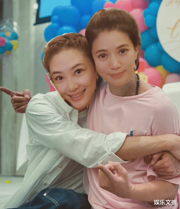 张智霖|陈小春张智霖相拥，应采儿约袁咏仪买包，“大湾区”嫂子好霸气