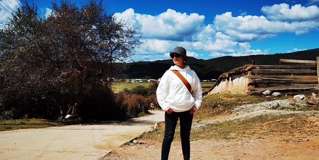 忧郁林黛玉 退休三个多月的时间，徐俐都在忙什么？