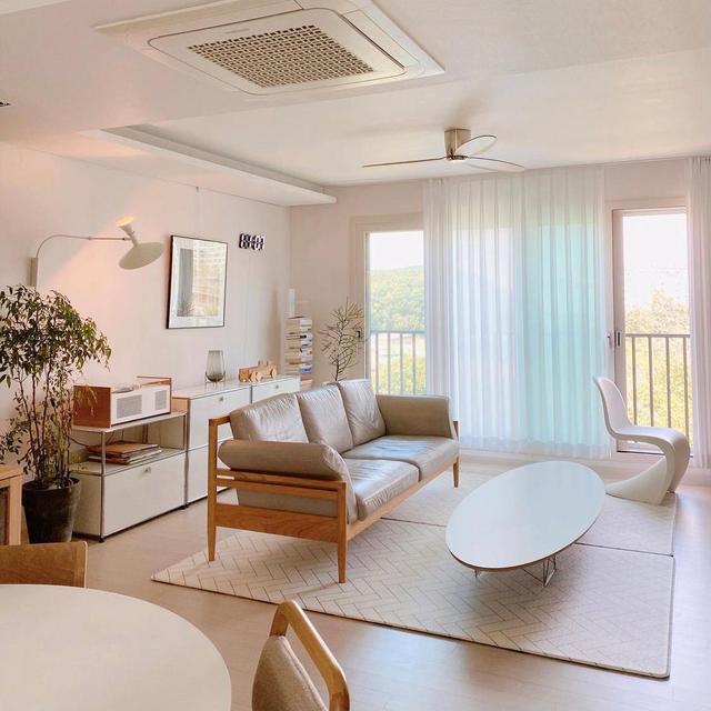 |韩国夫妇的家，就像韩剧里简单唯美，令人向往！网友：太美好了！