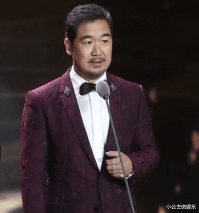 张国立|1972年，张国立与尸体同睡4晚，头发一夜掉光，至今难以忘记