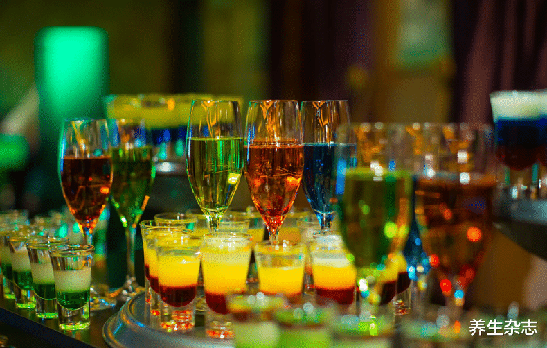 医生|25岁女子一周5次“857”，不幸患癌，医生：甲状腺早已“破败不堪”