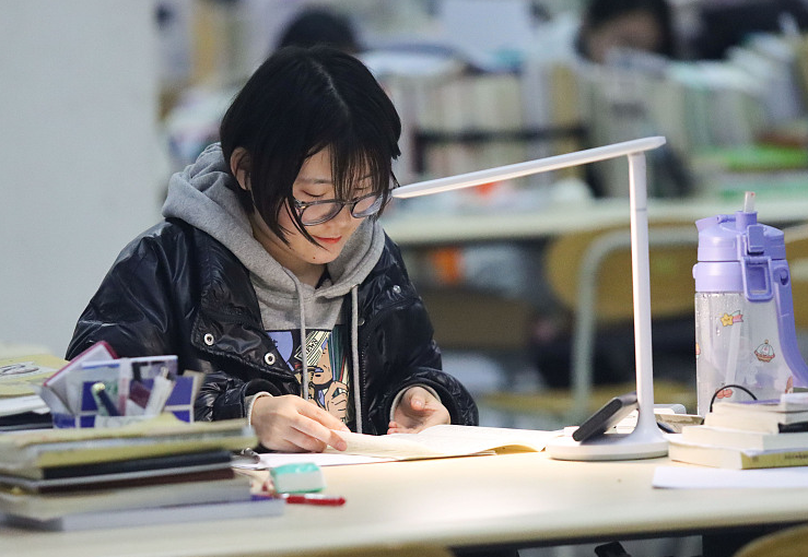 求职|“四大天坑”专业已更新，与生化环材有一拼，毕业生求职四处碰壁