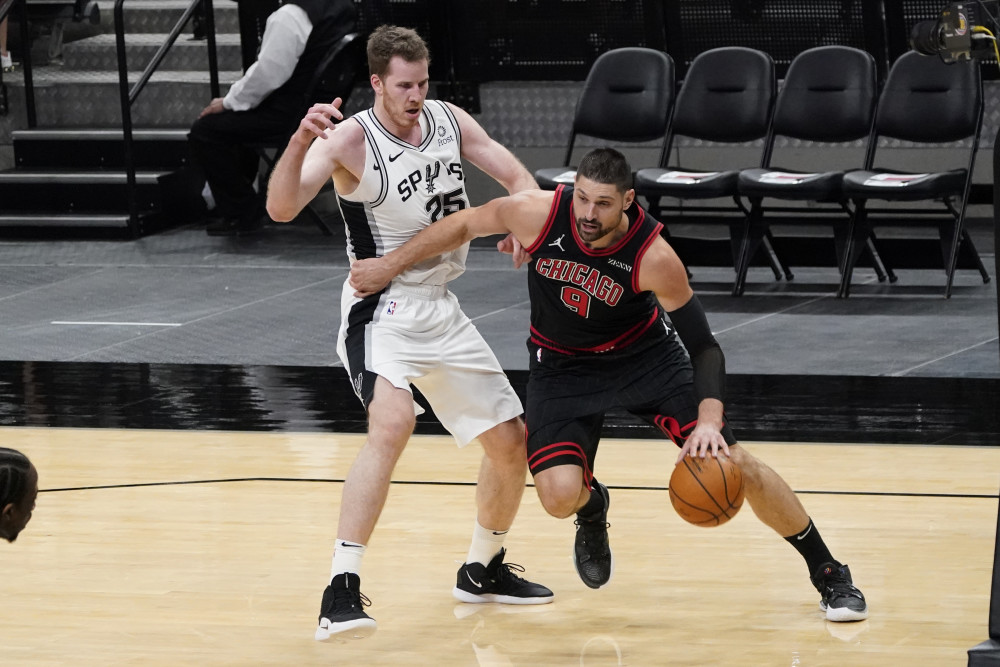 马刺队|拒绝5连败，一度领先36分！马刺7人得分上双，武切维奇首秀惊艳