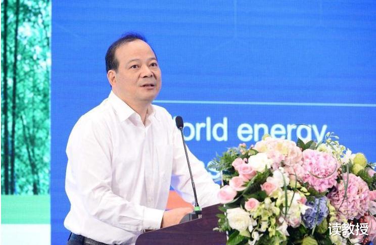 五糧液 福建首家萬億市值企業誕生：連續四年全球第一，創始人身家2480億