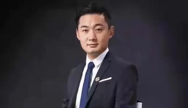 情感维护|形势徒然逆转？吴亦凡团队聘请朱晓磊律师助阵！