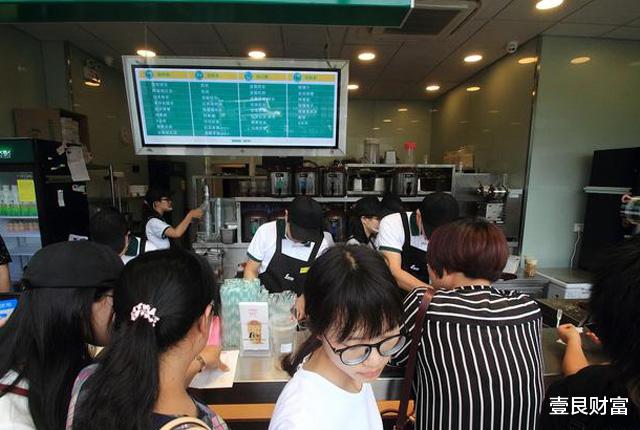 房产中介|大量商铺转租下，有3家店仍是“香饽饽”？越开越多，有何技巧？