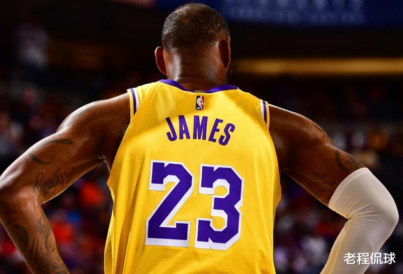 勒布朗·詹姆斯|场均出手8次三分球!詹姆斯为何不突破杀篮下?湖人主帅亲自揭秘