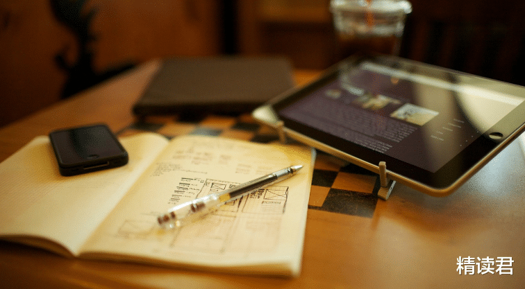 95后|95后装马桶师傅月收入2w+：人生有许多路可行，但并不是所有人都懂得走