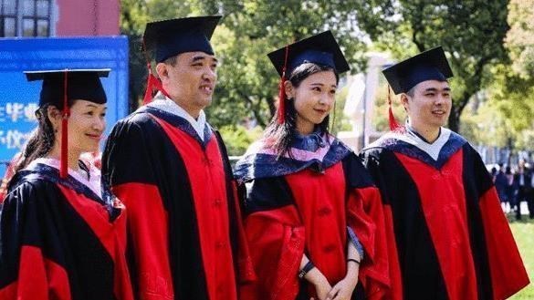 大学|985博士生求职，接连被11所高校拒绝，高学历人才也有心酸和无奈