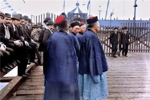 袁克勤|李鸿章出使美国的老照片，黄马褂、红顶戴，惊艳纽约时尚圈