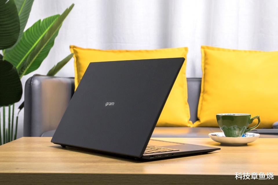 触控笔|高清大屏续航强，这几台轻薄本可不能错过