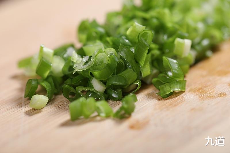 九道 不上火的秋季食养妙方：金针菇拌萝卜丝