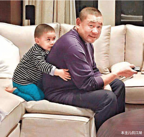 杨幂|刘銮雄长子刘鸣炜太聪明,不帮甘比守江山,套现30亿成最大赢家