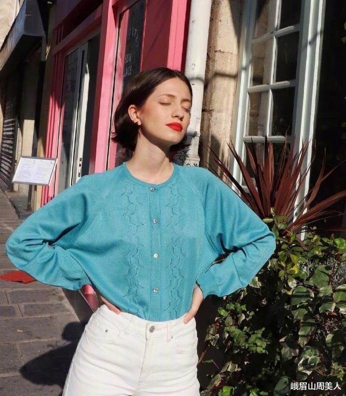 峨眉山周美人 收起你的卫衣吧！今秋这件“knitwear衫”火了，时髦优雅，还特百搭